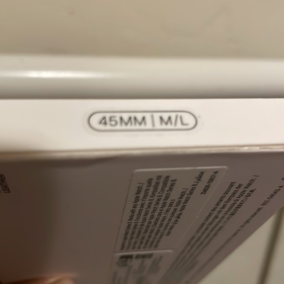 Apple Watch Band Midnight Leather Link 45MM - Picture 5 of 6